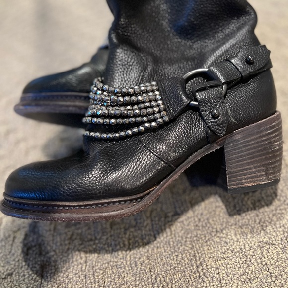 SOLD - Picture 5 of 6